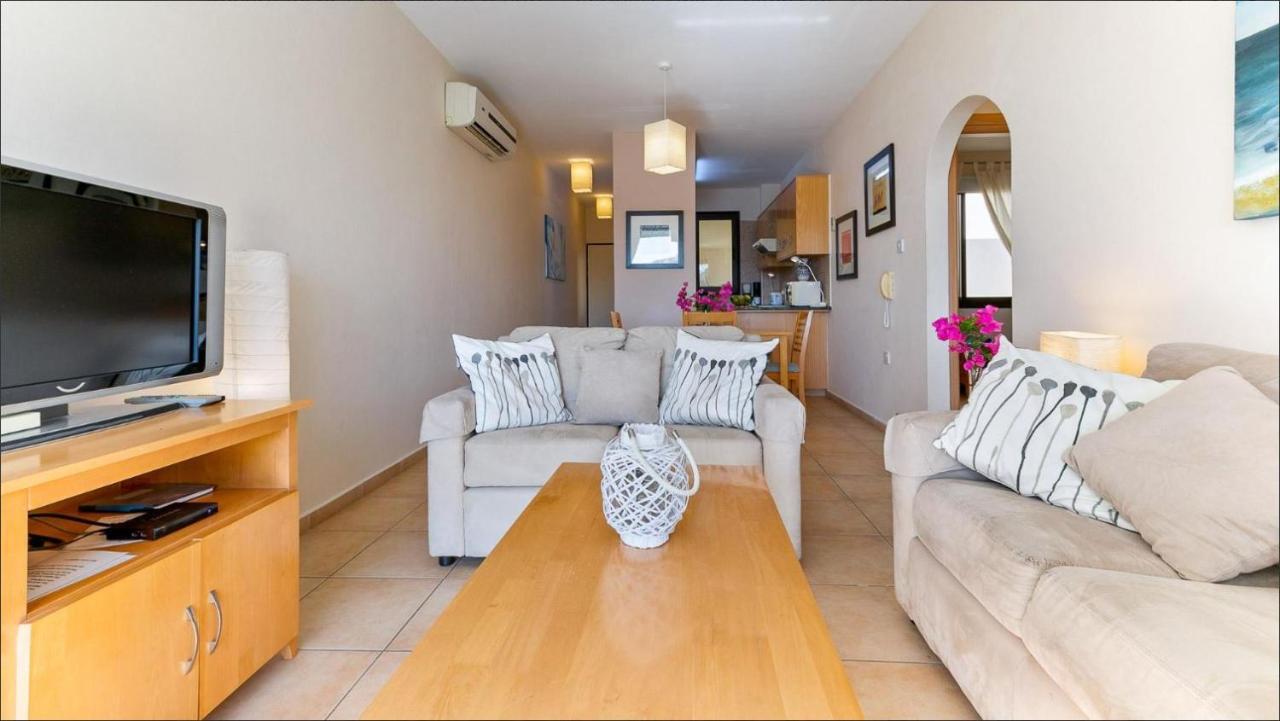 Spacious Contemporary Apartment Pissouri Exterior foto